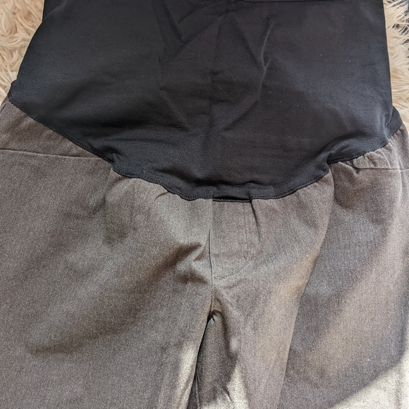 Old Navy Pixie Maternity Pants - Picture 3 of 6